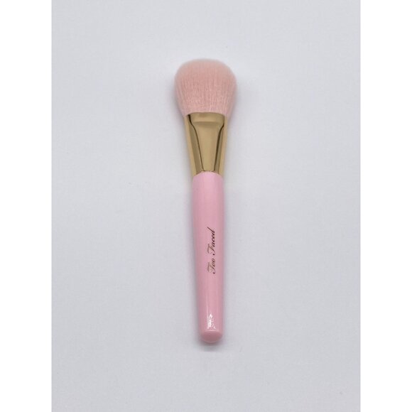 Too Faced Powder Brush - Picture 2 of 3